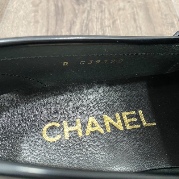 2023 CHANEL BLACK LEATHER LOAFERS OXFORD SHOES 37.5 NEW - Picture 12 of 12